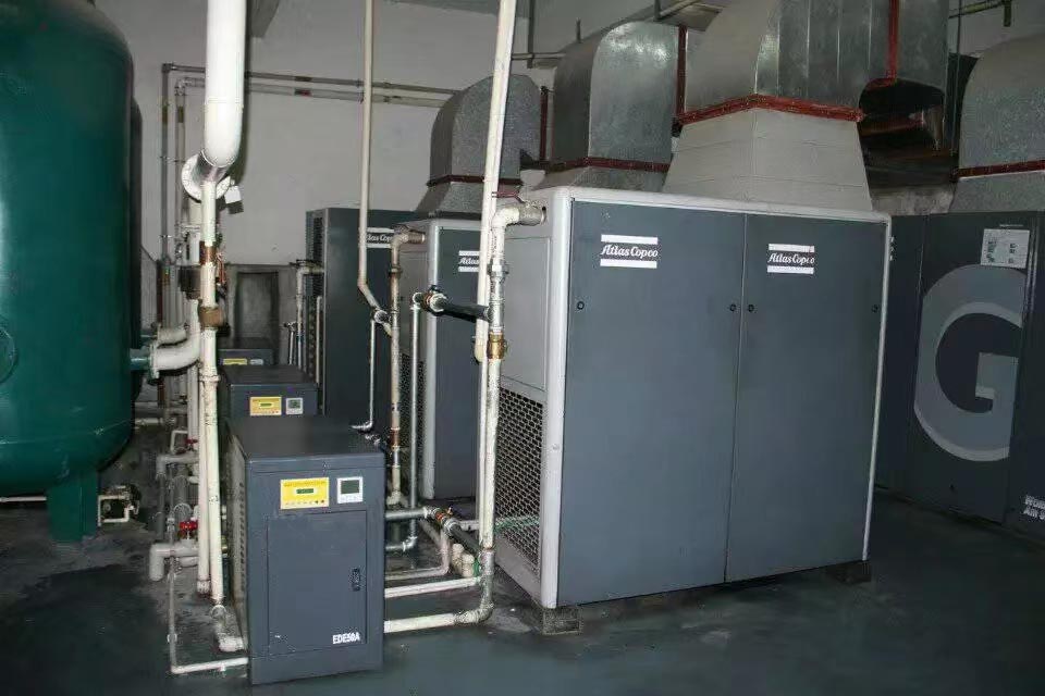阿特拉斯螺桿空壓機余熱改造利用系統